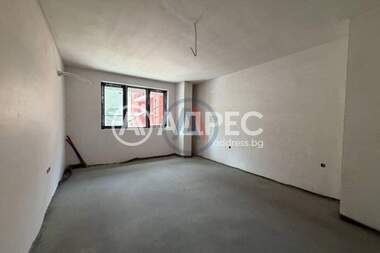 Vânzare - Apartament în Oboriștie,  Sofia