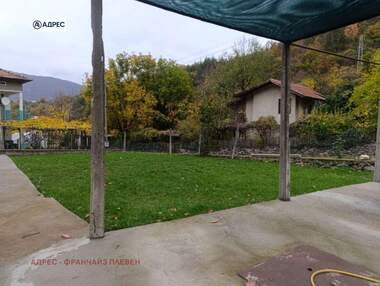 Vânzare - Casă în Oselna,  Vrața
