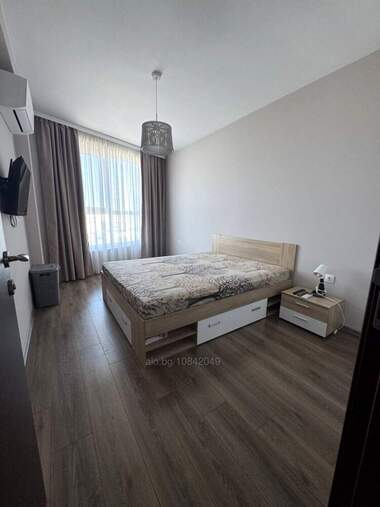 Închiriere - Apartament în Slaveîkov,  Burgas