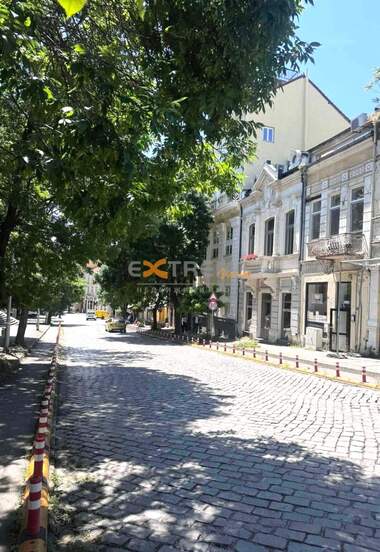 Închiriere - Casă în Grățka mahala,  Varna