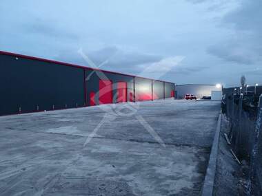 Vânzare - Spațiu de depozitare/Spațiu industrial/Service auto/Depozit/Fitnes în Bojuriștie,  Sofia Oblast