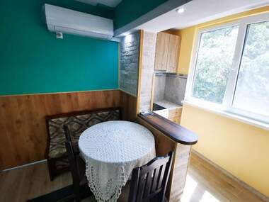 Închiriere - Apartament în Izgrev,  Burgas