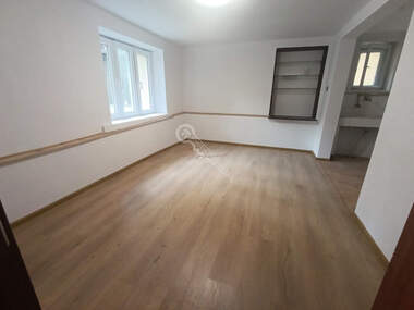 For rent - Office in Centеr,  Veliko Tarnovo