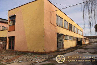 Vânzare - Spațiu industrial/Service auto/Spațiu de depozitare/Depozit în Gorna Oriahovița,  Veliko Tărnovo