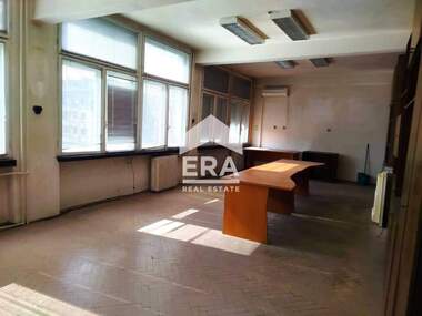 For sale - Office in Shirok centar,  Lovech