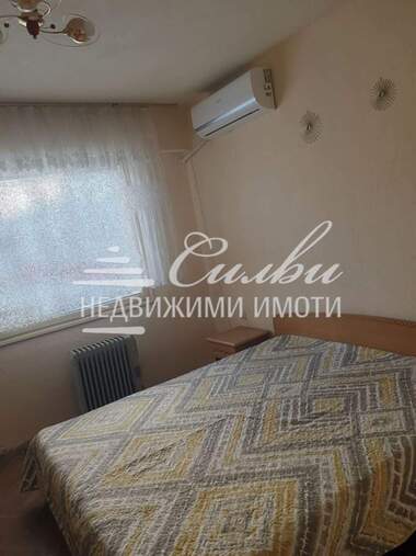 Închiriere - Apartament în Dobrudjanski,  Șumen