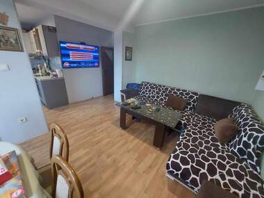 Verkauf - Wohnung in Zentar,  Targowishte