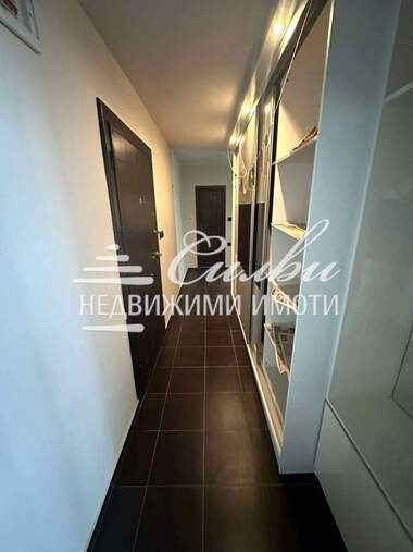 Продажба - Апартамент в Център,  Търговище