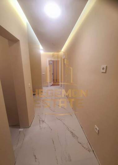 Vânzare - Apartament în Konfuto,  Varna