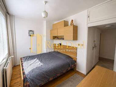 For sale - Apartment in Obelia 2,  Sofia