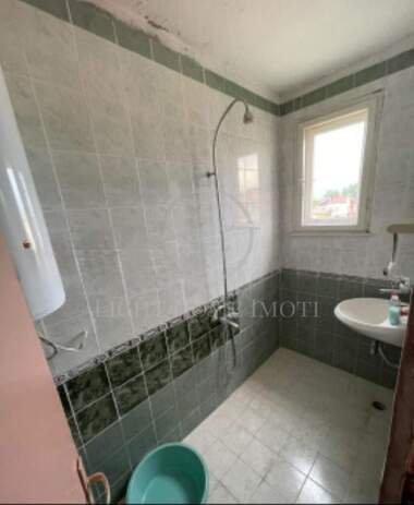 For sale - Floor of a house in Proslav,  Plovdiv