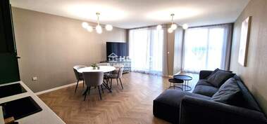 Vânzare - Apartament în Kărșiaka,  Plovdiv