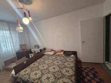Продажба - Апартамент в Дружба 3,  Русе