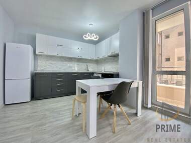 Închiriere - Apartament în Lazur,  Burgas