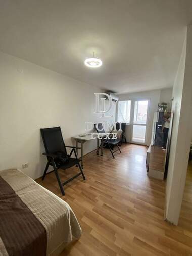For sale - Apartment in Liatno kino Trakia,  Varna
