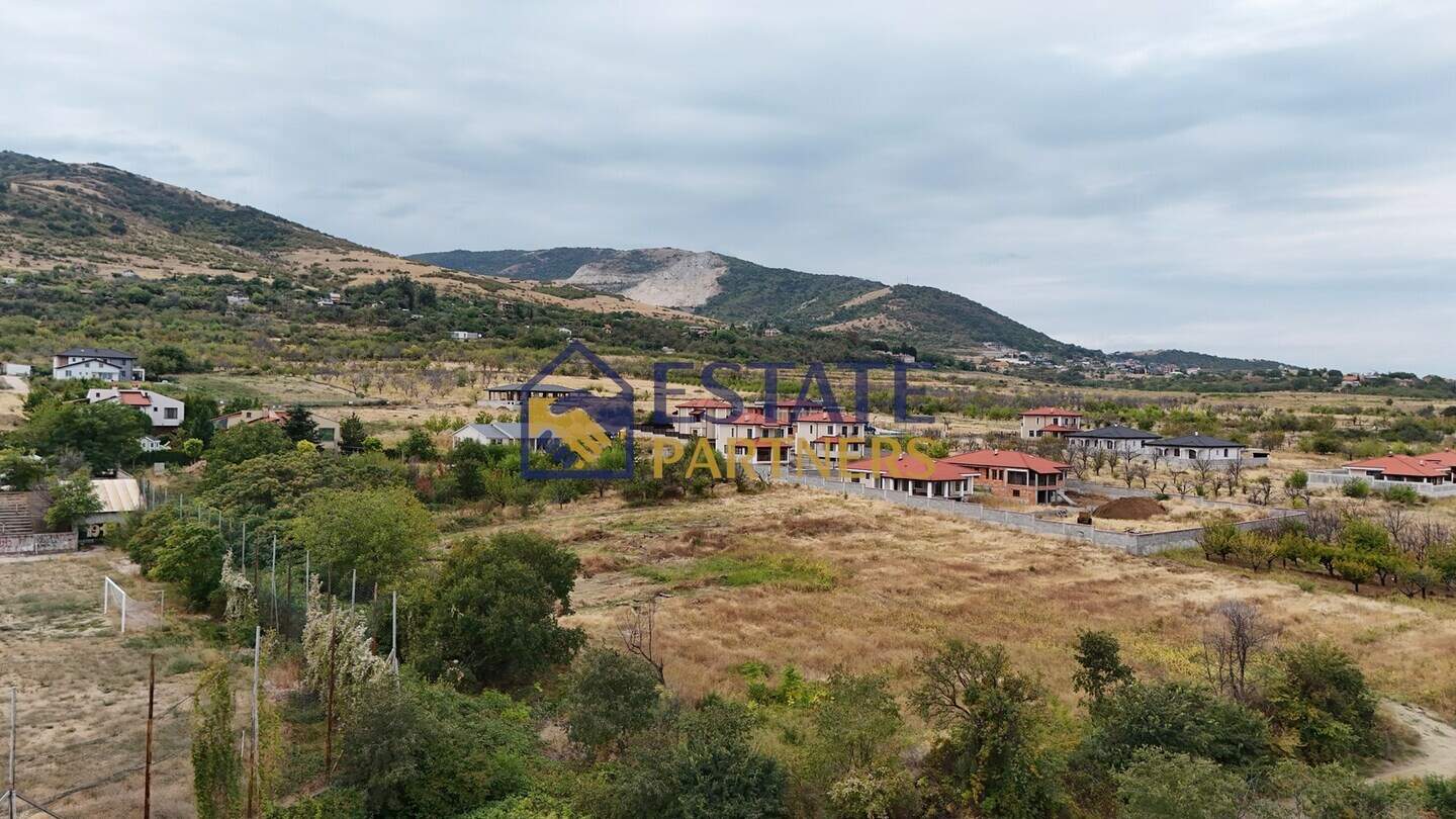 Landwirtschaftlich Grundstück in Brestnik, Plovdiv – Foto 2