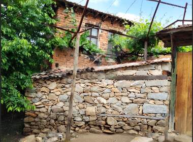 For sale - House in Mrachenik,  Plovdiv