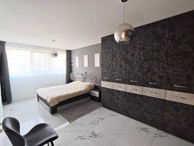 Vânzare - Apartament în Kazanlăk,  Stara Zagora