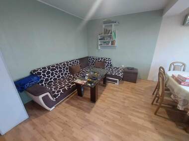 Verkauf - Wohnung in Zentar,  Targowishte