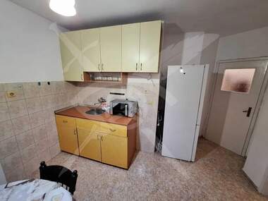 For rent - Apartment in Kolhozen pazar,  Varna