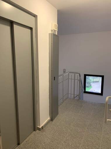 Închiriere - Apartament în Izgrev,  Burgas