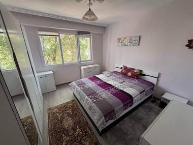 Închiriere - Apartament în Izgrev,  Burgas