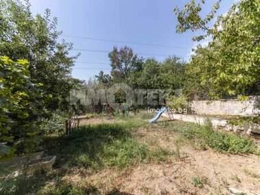 For sale - House in Evksinograd,  Varna