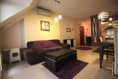 Miete - Wohnung in Wazrajdane,  Burgas