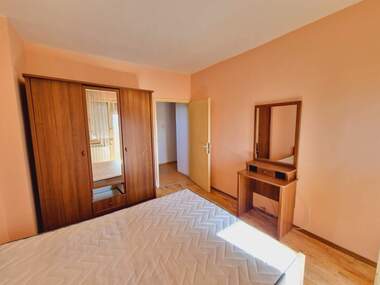 For sale - Apartment in Center,  Dobrich