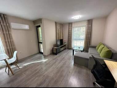 Miete - Wohnung in Mladejki halm,  Plowdiw