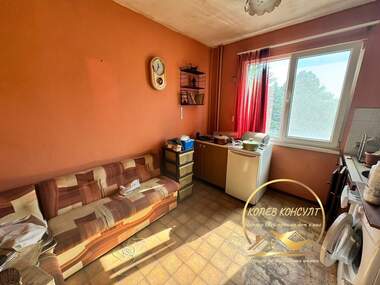 For sale - Apartment in Liuben Karavelov,  Haskovo