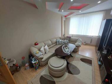 Verkauf - Wohnung in Kooperatiwen  pazar,  Targowishte