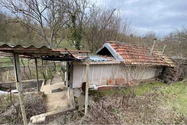 Продажба - Къща в Арменски лозя,  Разград