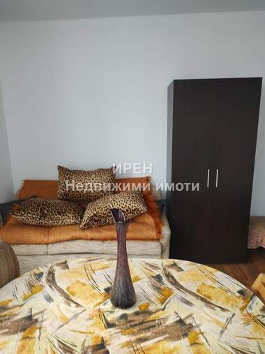 Verkauf - Wohnung in Zentar,  Iambol