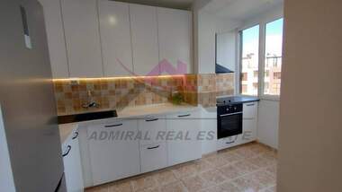 Închiriere - Apartament în Ceaîka,  Varna