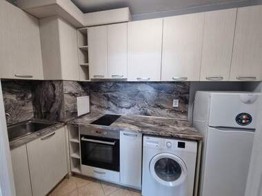 Miete - Wohnung in Slaweykow,  Burgas