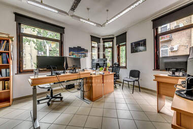 Verkauf - Büro in Center,  Sovia