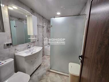 Vânzare - Apartament în Kărșiaka,  Plovdiv