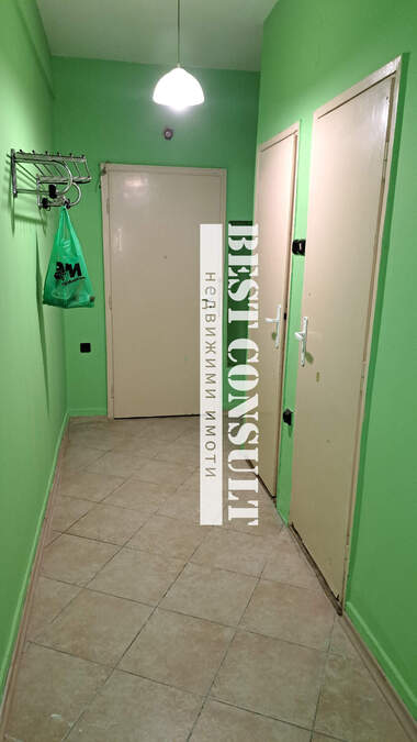 Închiriere - Apartament în Zdraveț,  Ruse