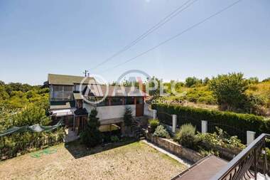 For sale - House in Borovec - Iug,  Varna