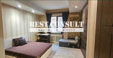 Închiriere - Apartament în Center,  Ruse
