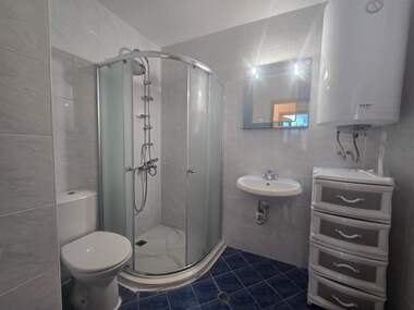 Închiriere - Apartament în Slaveîkov,  Burgas