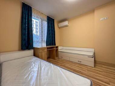Miete - Wohnung in Horizont,  Burgas