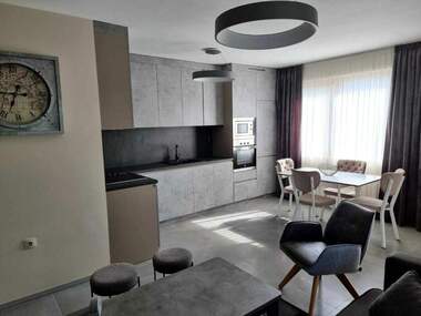 Închiriere - Apartament în Center,  Plovdiv
