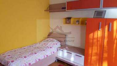 Închiriere - Apartament în Sportna zala,  Varna