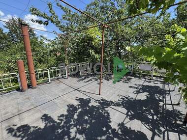 For sale - House in Pod manastira,  Shumen