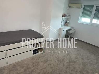 For sale - Apartment in Vazrajdane,  Burgas