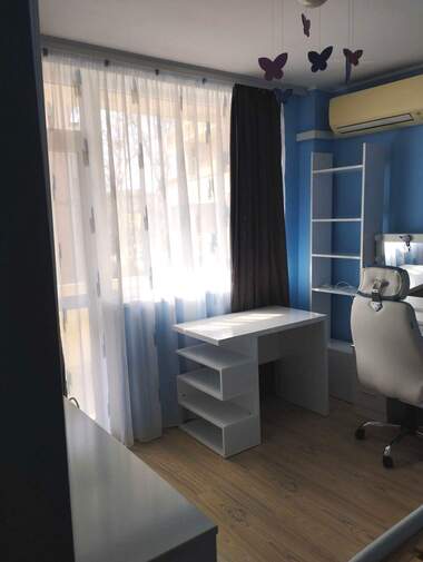 Închiriere - Etaj din casă în Raion Zapaden,  Plovdiv