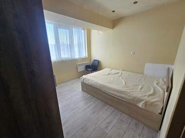 Închiriere - Apartament în Slaveîkov,  Burgas