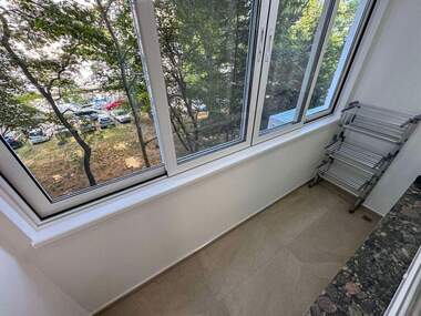 Închiriere - Apartament în Lazur,  Burgas